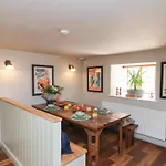 Holiday home A Stones Throw